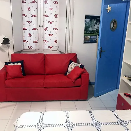 Con Terrazza Appartement *