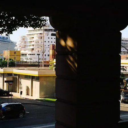 Con Terrazza Appartement *